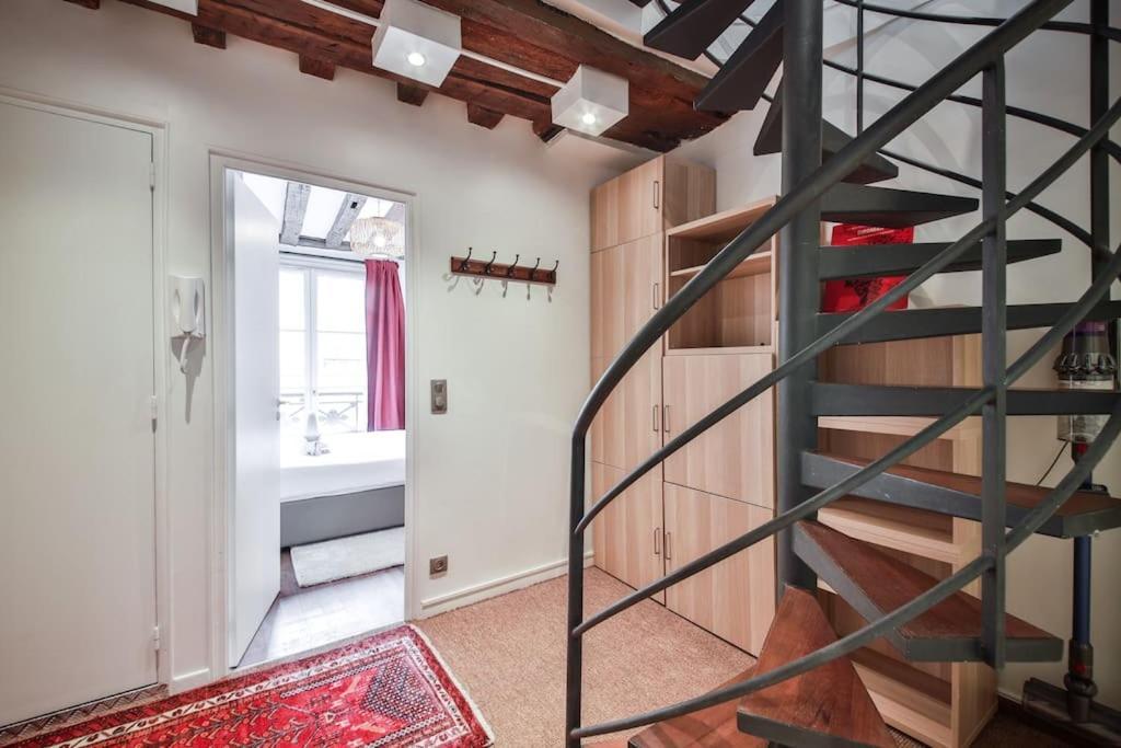 Typical Parisian Duplex#4Pers#Le Marais Apartment Ngoại thất bức ảnh